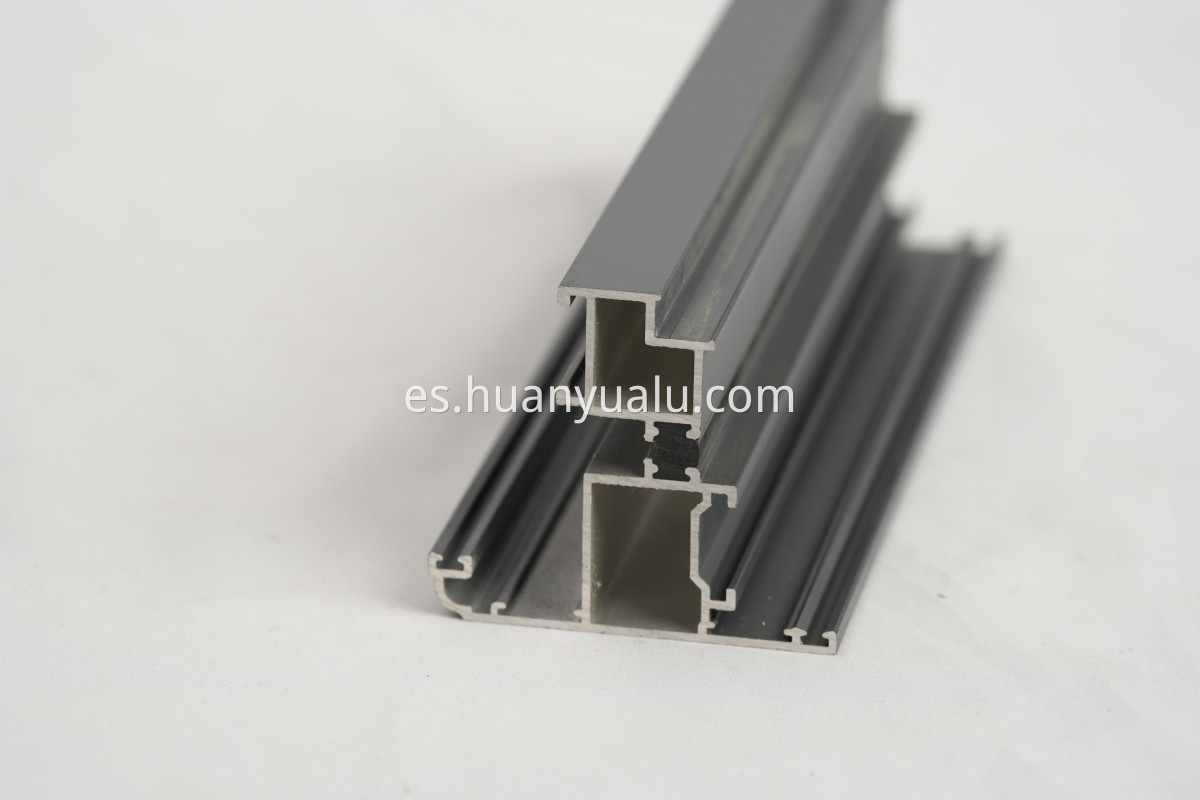 Thermal insulation profiles